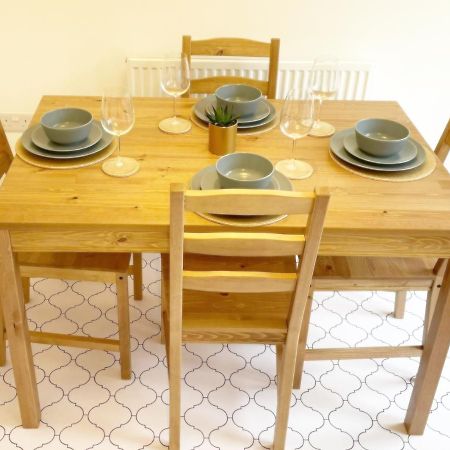 Cosy Family Home - Coventry City Centre - Entire House Bagian luar foto