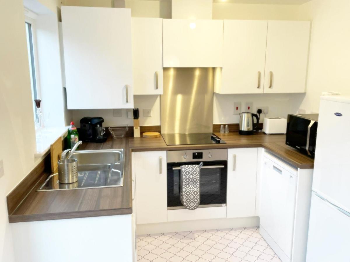 Cosy Family Home - Coventry City Centre - Entire House Bagian luar foto